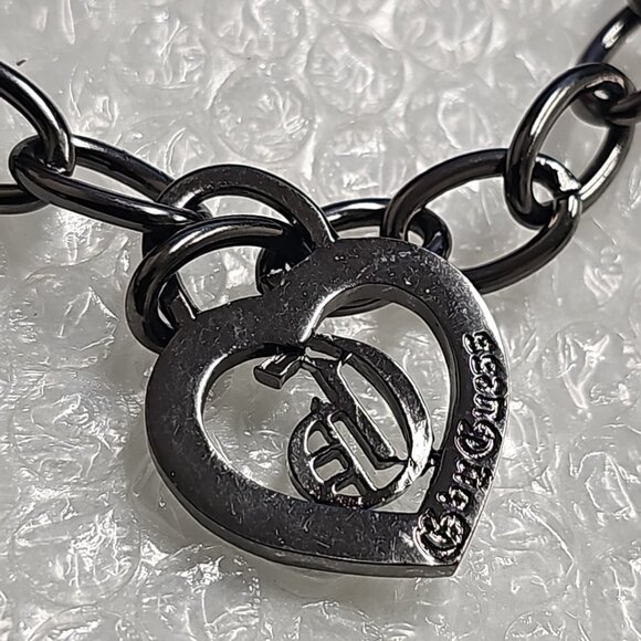 NWT GUESS Logo paved Heart pendant gunmetal 16" link necklace adjustable length - Picture 5 of 7